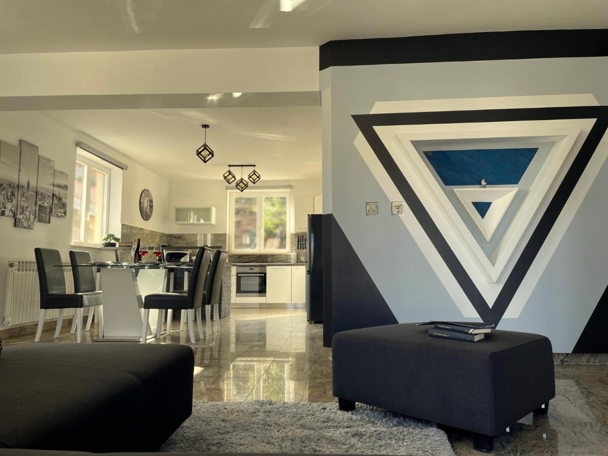 Harbor Apartments Opatija Luaran gambar